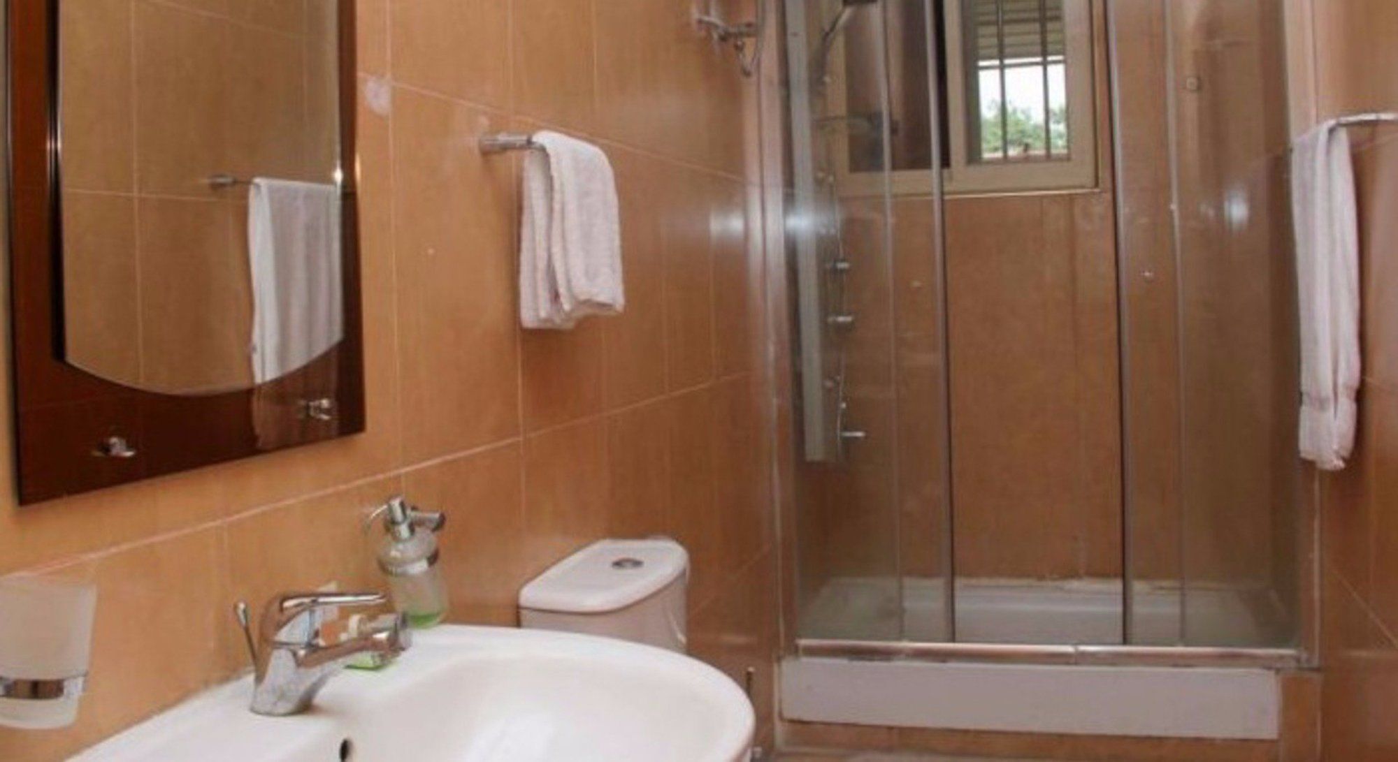 Pelican Hotel Lekki Bagian luar foto